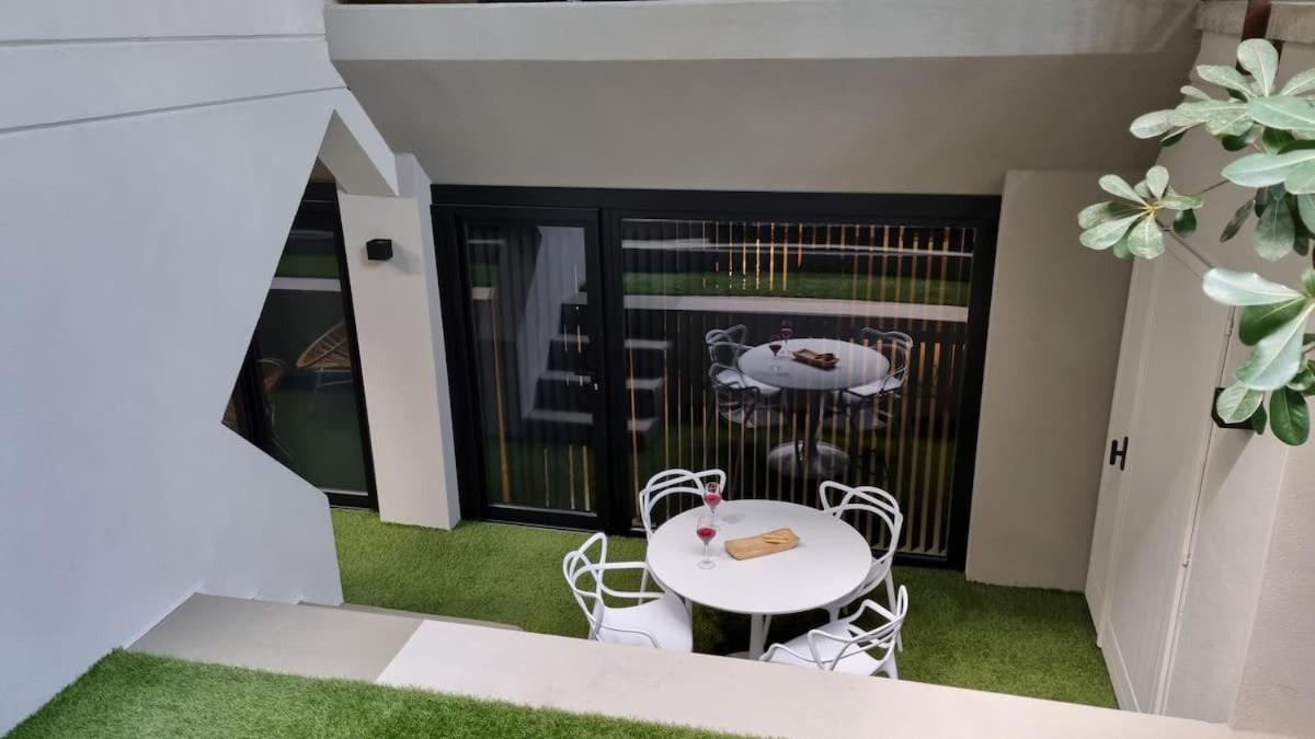 Apartment Lagoc0c00n - Colazione - 300m Stazione - 800m Desenzano del Garda